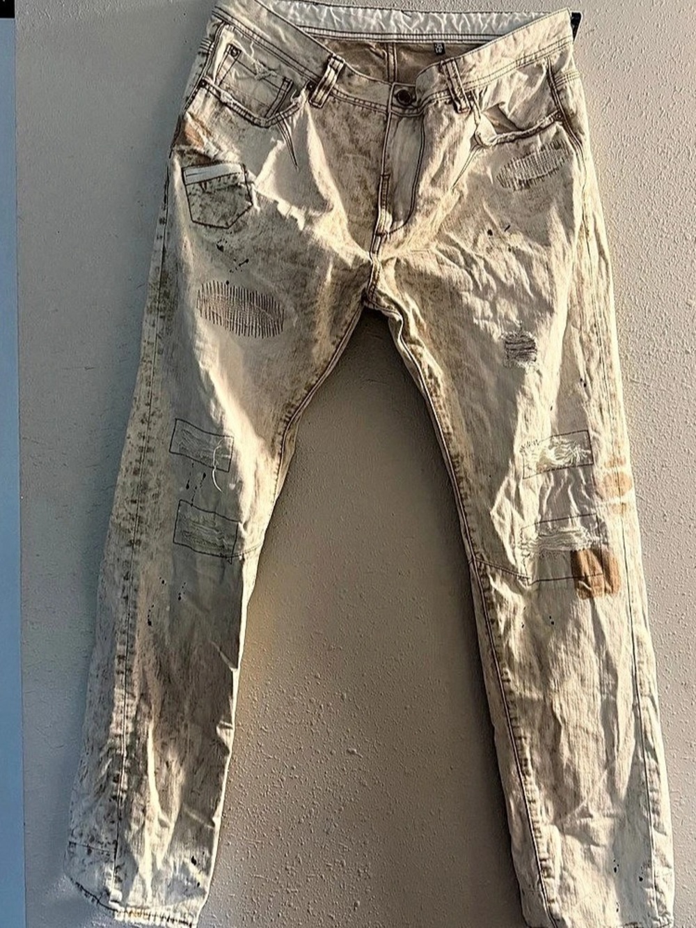 Affliction Men's Distressed Relaxed Jeans in Cream